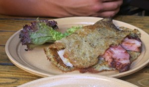 Cmunda pana Pravdy: Potato pancake, smoked ham and sauerkraut