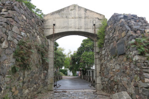 Portón de Campo – the City Gate and wooden drawbridge.
